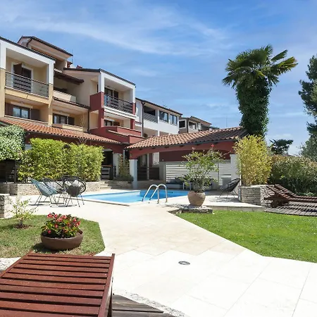 Lauschiges Und Hundefreundliches Mit Pool, Liegen, Grillbereich *